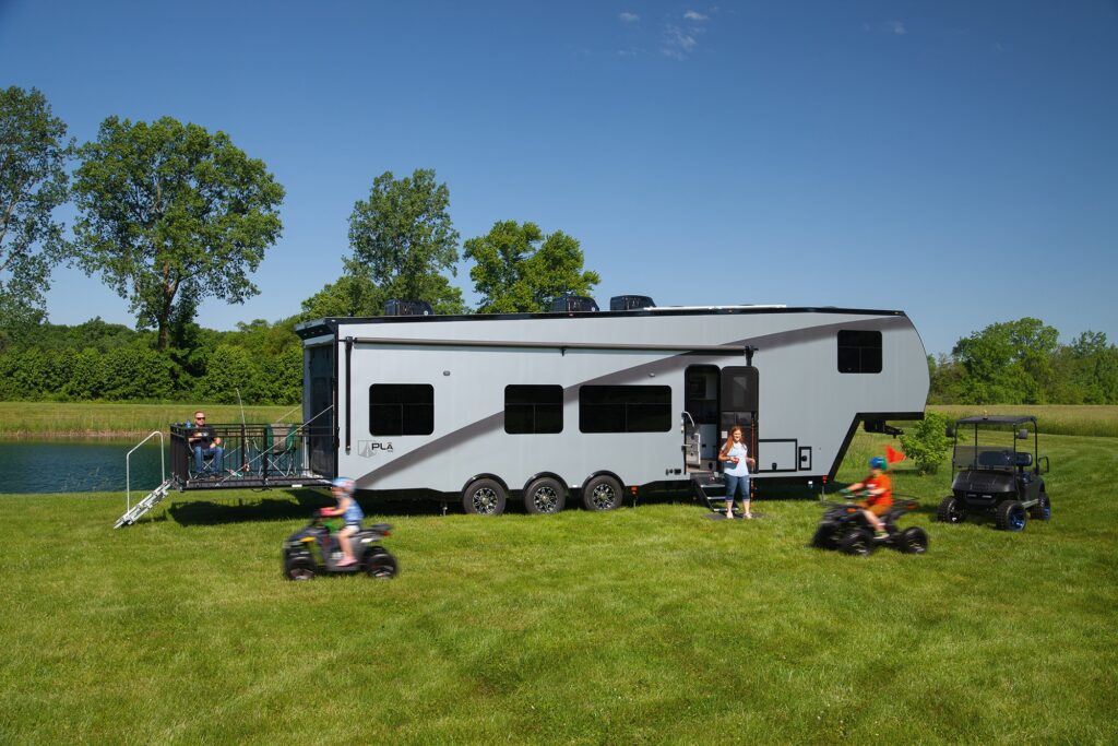 The best 5th wheel & travel trailer toy hauler