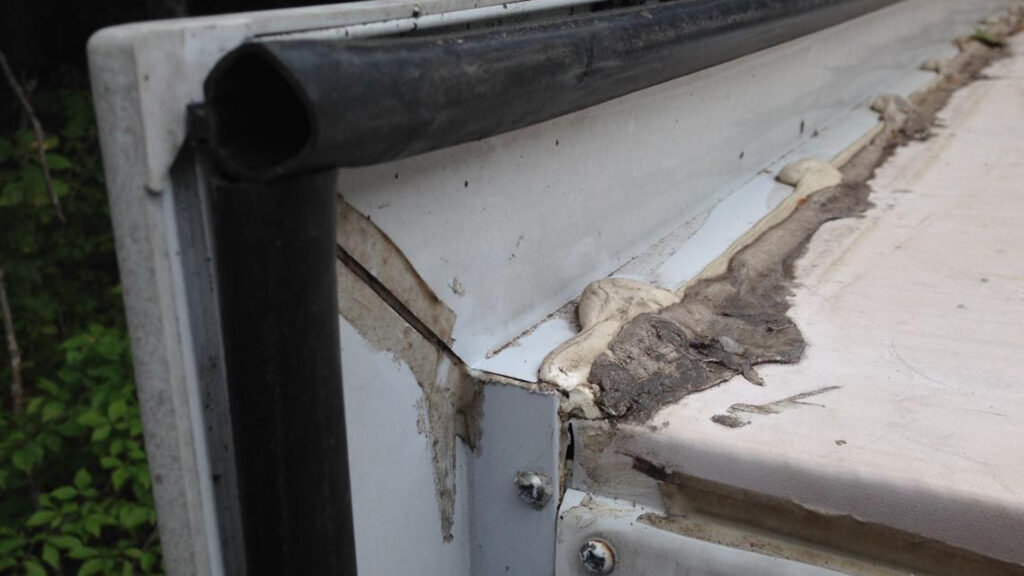 RV SlideOut Seals