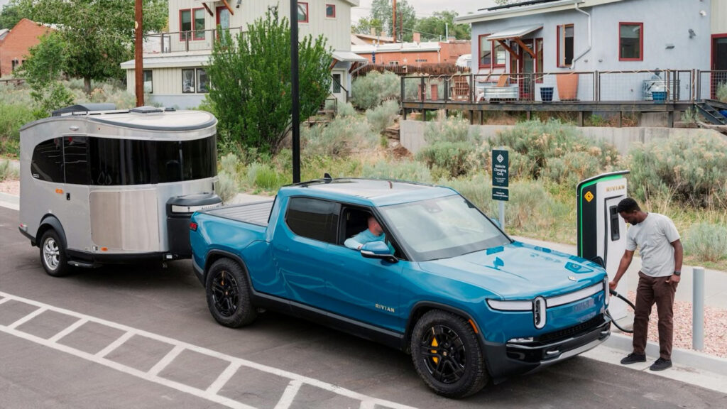 Best SUVs for Towing Campers